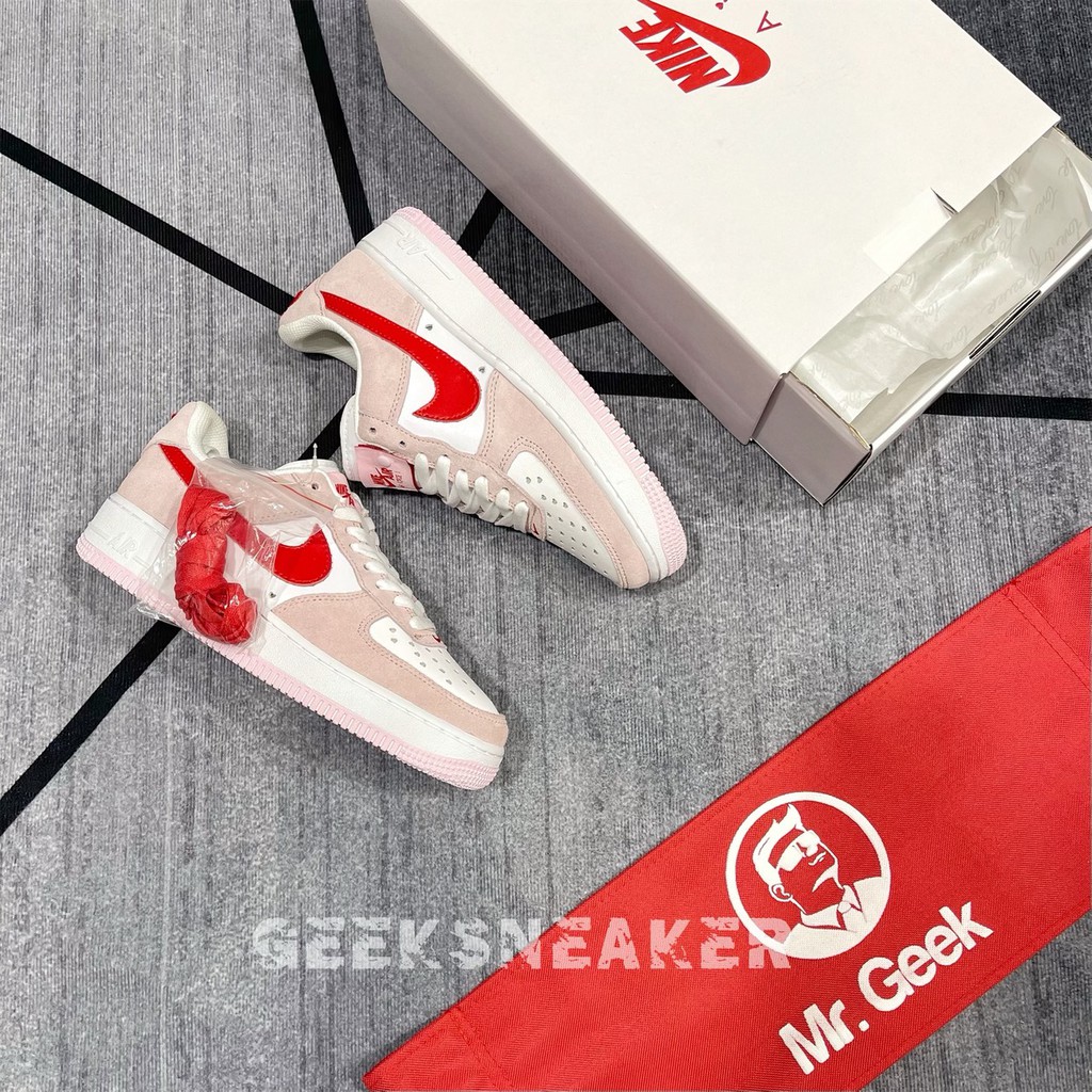 [GeekSneaker] Giày thể thao Air Force 1 - QS Valentine's Day Love Letter