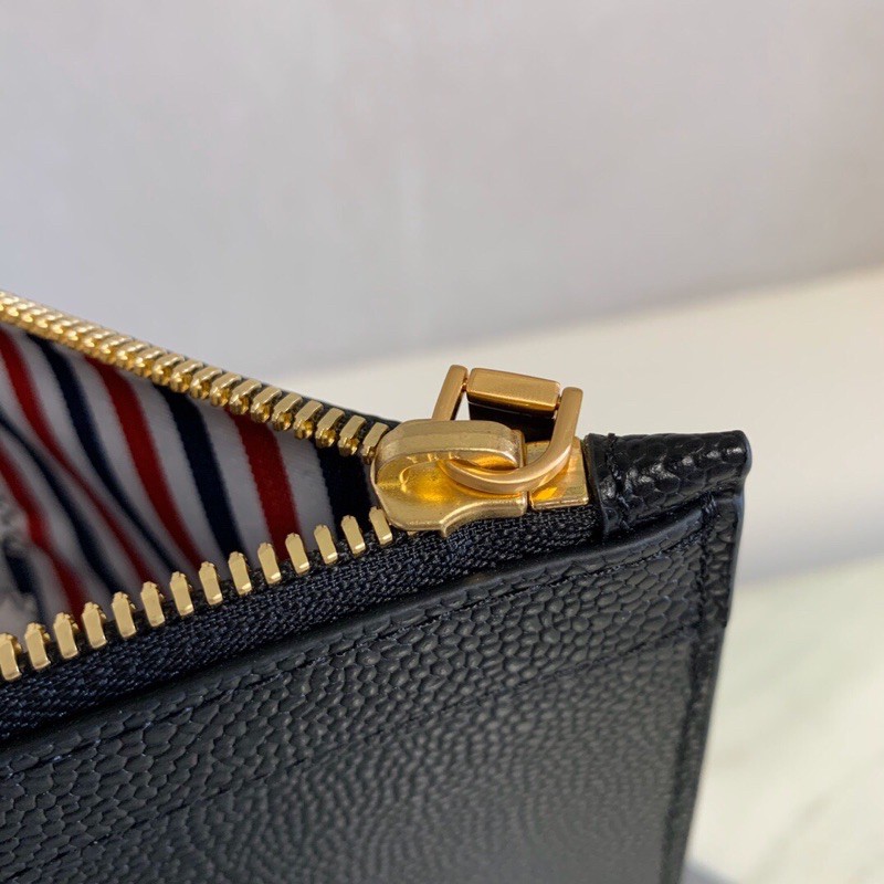 Ví tab đứng nam chất liệu da lớp ngoài cao cấp khoá kéo kim loại chống bay màu thom browne