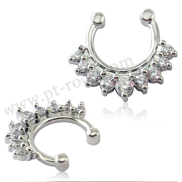 Khuyên mũi đeo giữa sụn 08