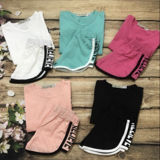 Bộ coton chạy dây bé gái