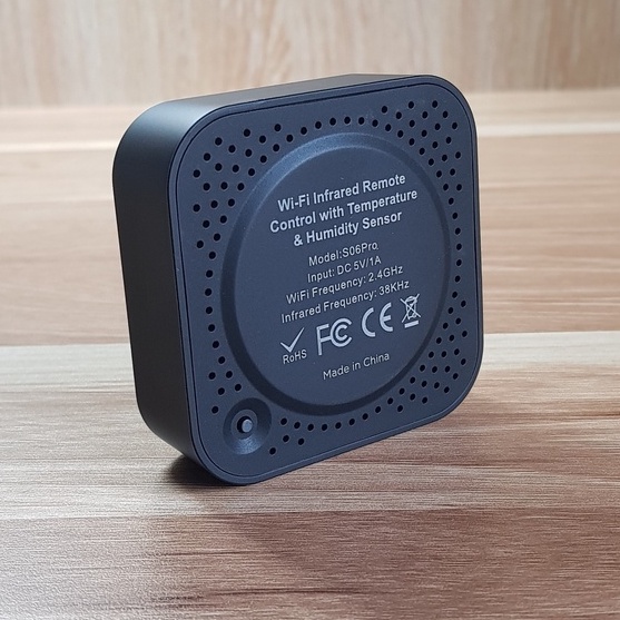 Bộ điều khiển hồng ngoại S06 pro tích hợp cảm biến nhiệt độ, độ ẩm, điều khiển quạt, tivi, điều hòa.. từ xa