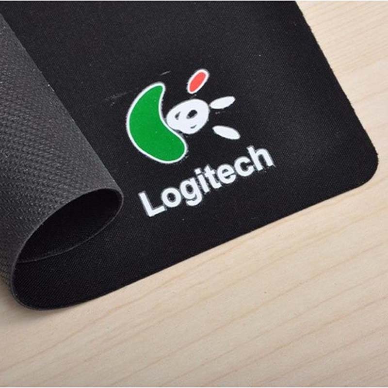 Miếng lót chuột Logitech giá siêu rẻ , lướt chuột êm
