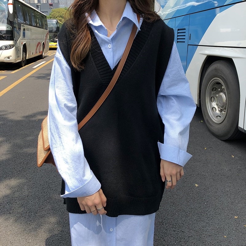 Áo len gile oversize dáng rộng, cổ v xẻ vạt phong cách hàn quốc - xiaozhaivn
