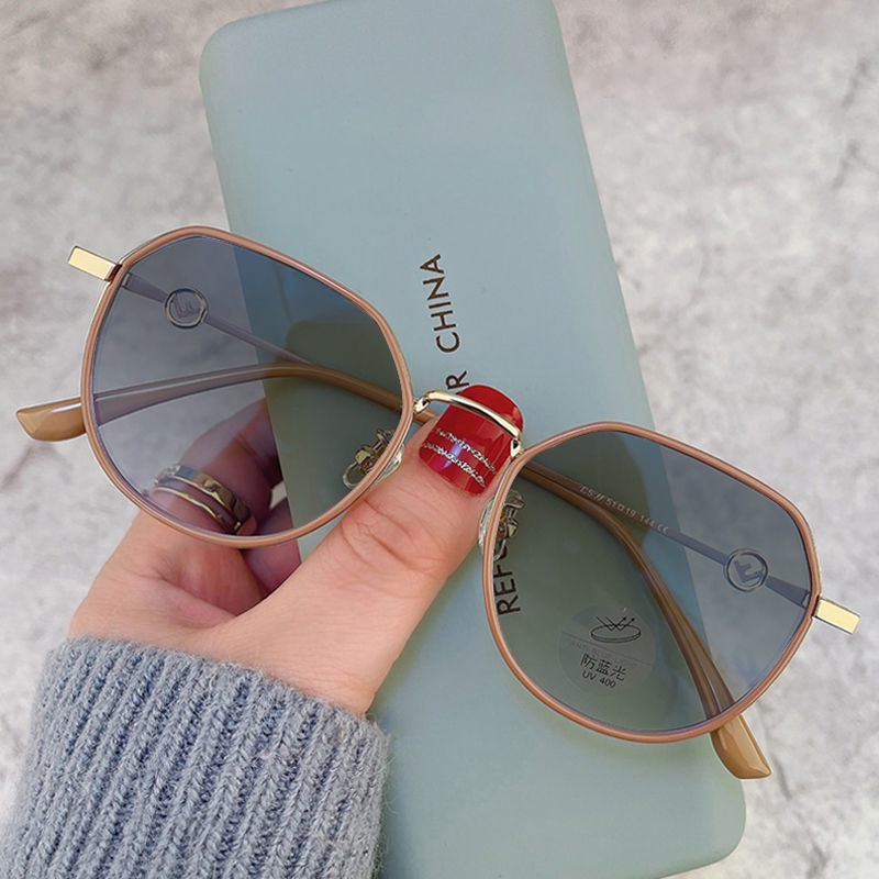 Mắt Kính Chuyển Đổi Tròng Siêu Nhẹ Chống Tia Bức Xạ