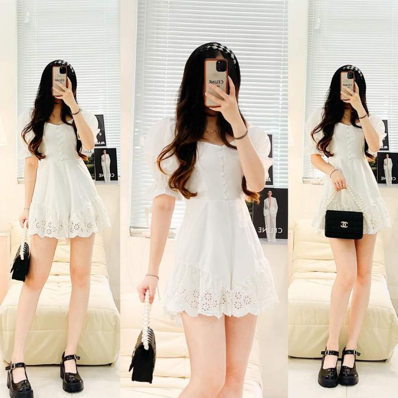 Jumsuit trắng viền ren