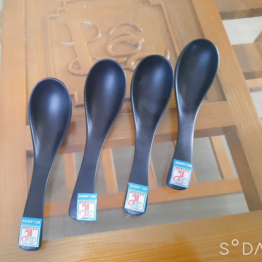 Muỗng Nhựa Cán Cong- Mno025