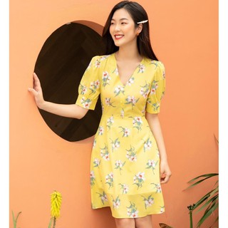 Ceci Cela - Đầm Melon Cổ Vi Họa Tiết Hoa Trắng