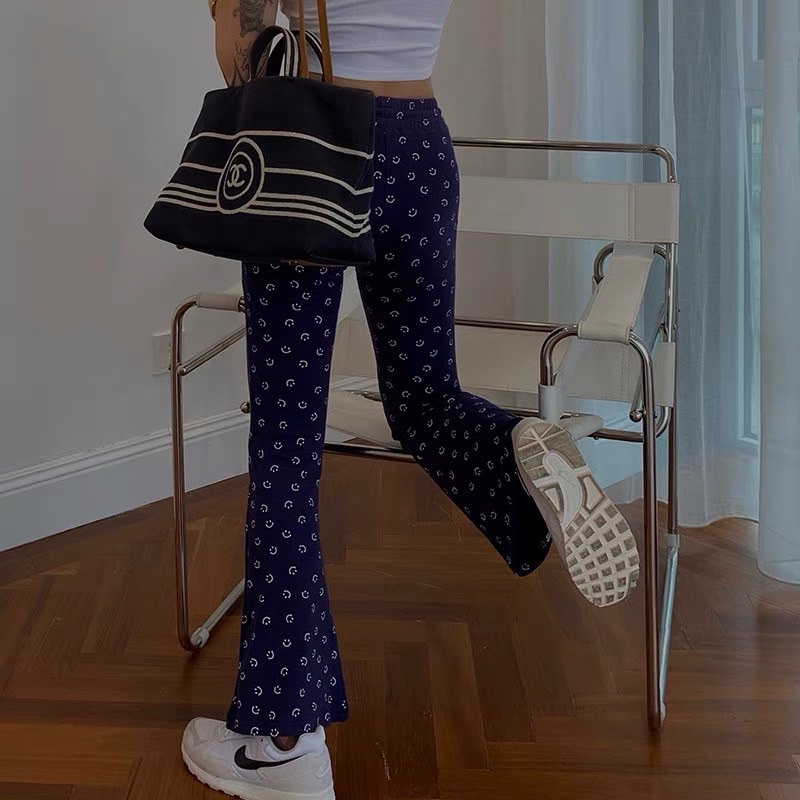 Quần ống loe lưng cao thể thao mặt cười | BigBuy360 - bigbuy360.vn