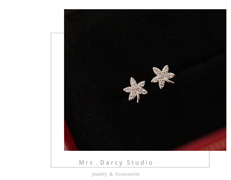 MRS.D【In Stock】100% Sterling Silver Maple Leaf Mosaic Drill S925 Earrings Stud Earrings Colors of Zircon Jewelry Gift Ear Clips Minimalist Earring Design Jewelry Girls Allergy Free