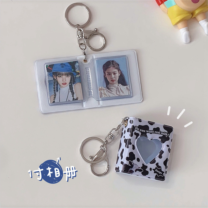 Album ảnh 1 inch họa tiết bò sữa có móc khóa dễ thương