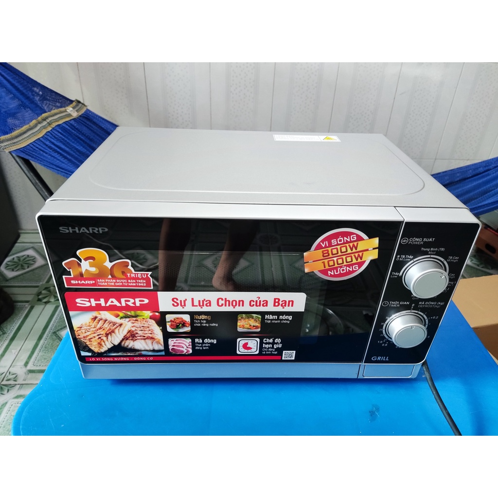 Lò vi sóng có nướng SHARP R-G222VN-S 20 lít