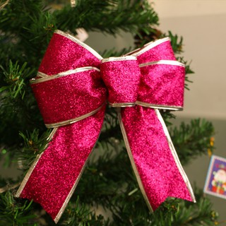 Nơ thắt cây thông Noel