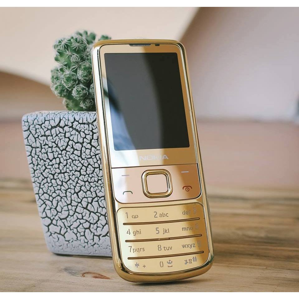 Điện thoại Nokia 6700 gold tồn kho mới 99%