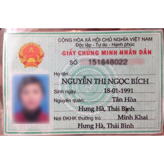 Dầu Gội Hà Thủ Ô Kích Thích Sắc Tố Mầm Tóc Cocayhoala 300g