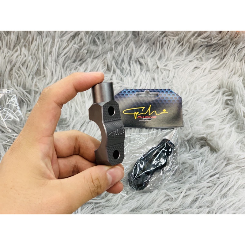Pas chân kiếng gắn ghi đông