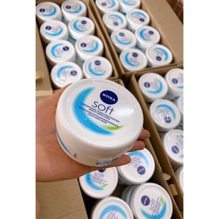 Kem dưỡng da, dưỡng ẩm, chống nẻ, chống khô mốc Nivea Soft - Hàng nội địa Đức