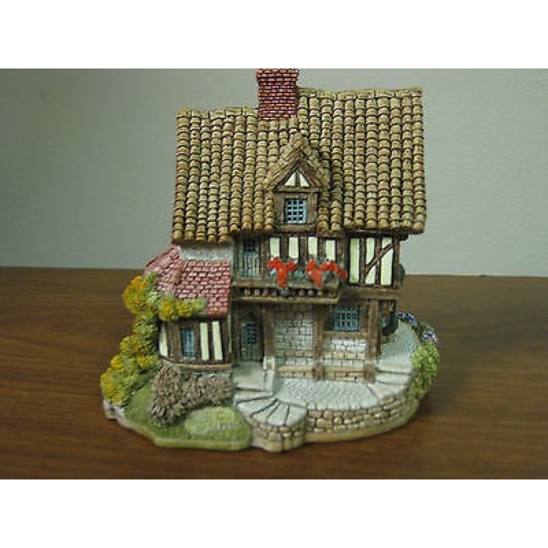 Mô hình nhà Lilliput Lane micklegate antiques sản xuất tại Anh trang trí giáng sinh, trang trí tết, phòng khách