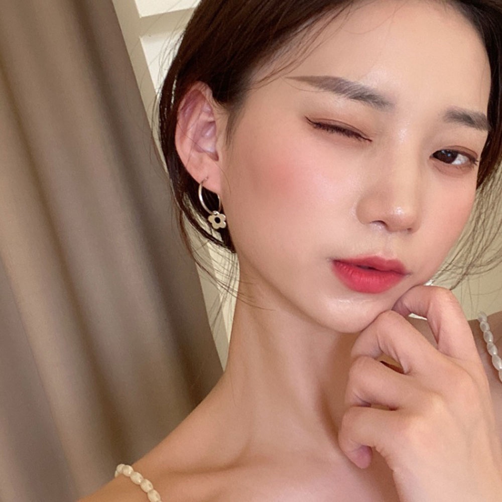 Khuyên Tai Dạng Vòng 2021 Hình Hoa Nhiều Màu Sắc Thời Trang Thanh Lịch Cho Nữ