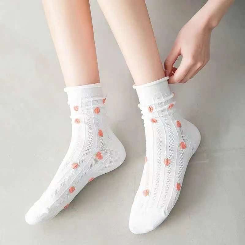 Tất cao cổ nữ phong cách Hàn Quốc LEVANO chất liệu cotton dày dặn co giãn hút ẩm khử mùi T015