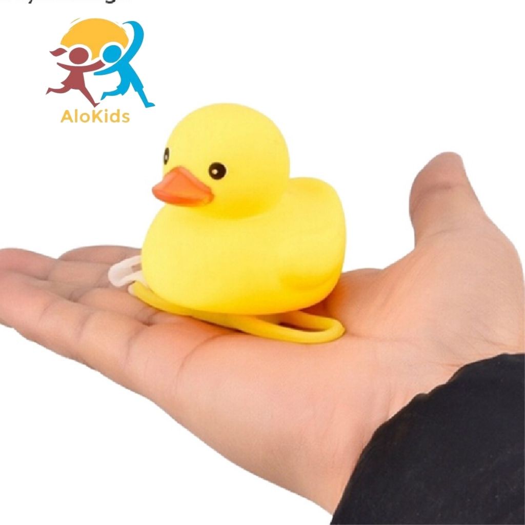 Vịt Đội Mũ Bảo Hiểm Gắn Xe, Gắn Tay Lái- Đồ Chơi Vịt Dễ Thương Shop alokids