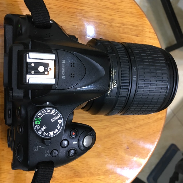 Nikon D5200 lens 18-105mm