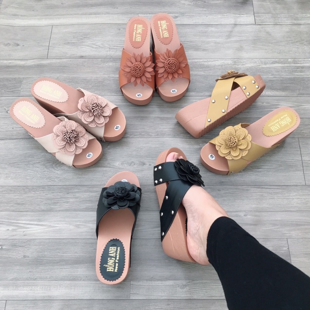 Dép đế xuồng quai chéo cao 7cm