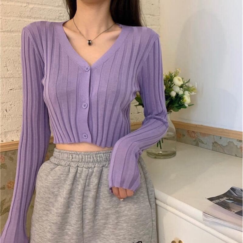 Khoác len lửng cổ tim 3 nút dáng lửng chất mỏng