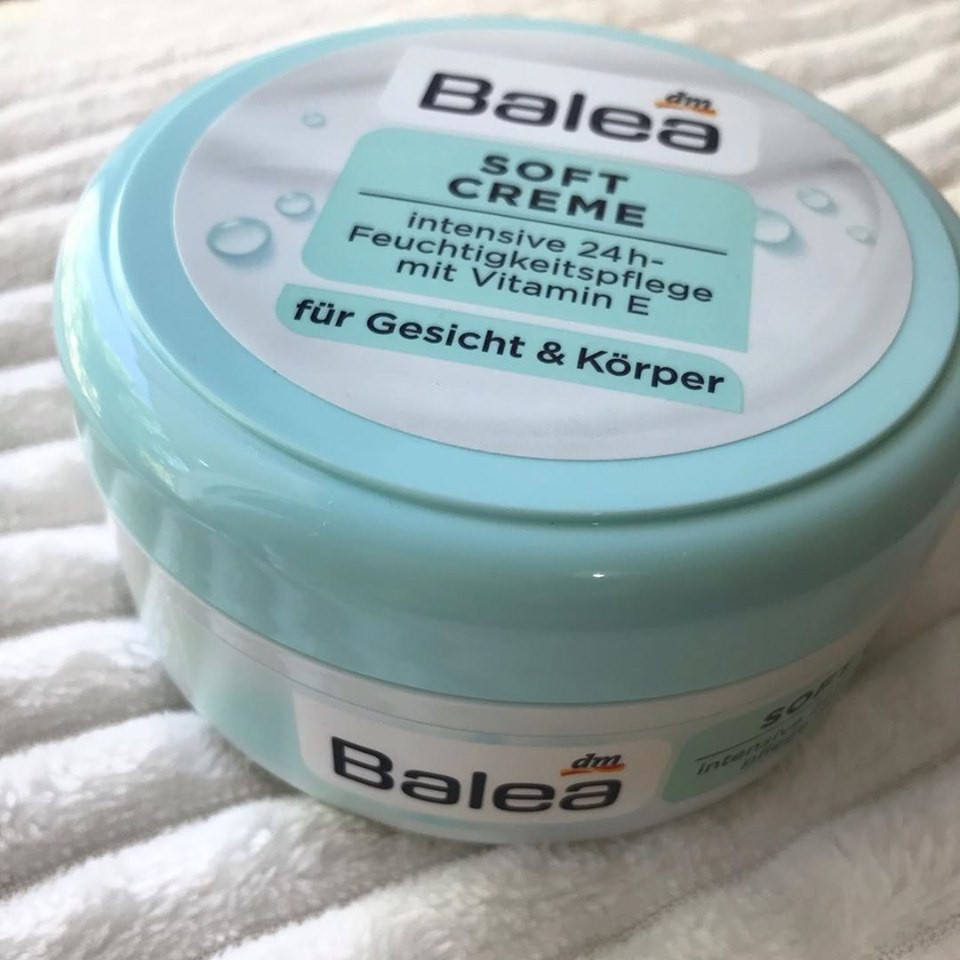Kem dưỡng ẩm Balea