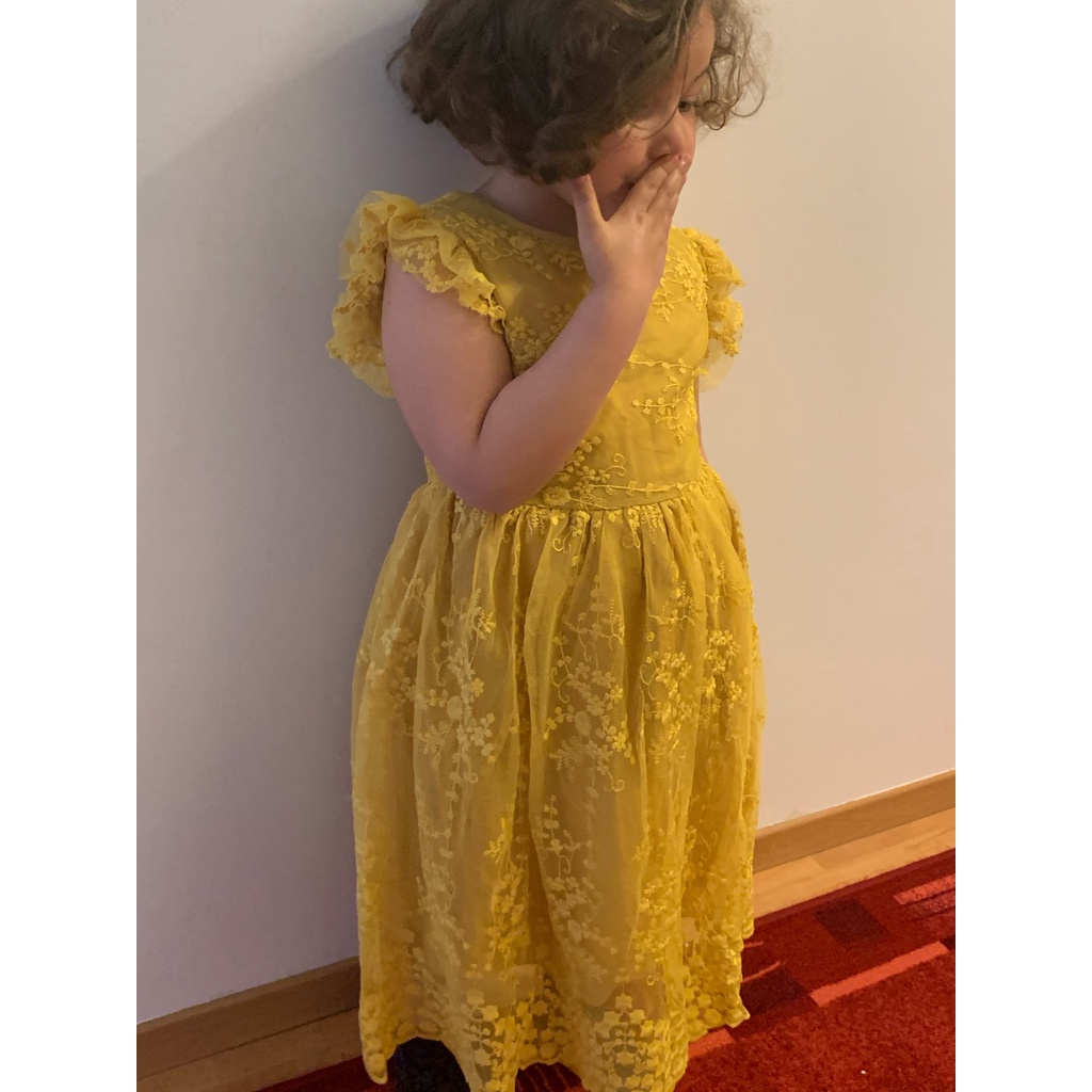 Đầm ren công chúa thời trang dành cho bé gái