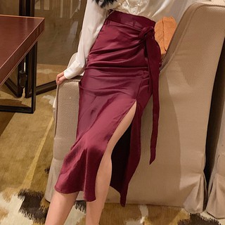 CHÂN VÁY SATIN DÀI XẺ TÀ
