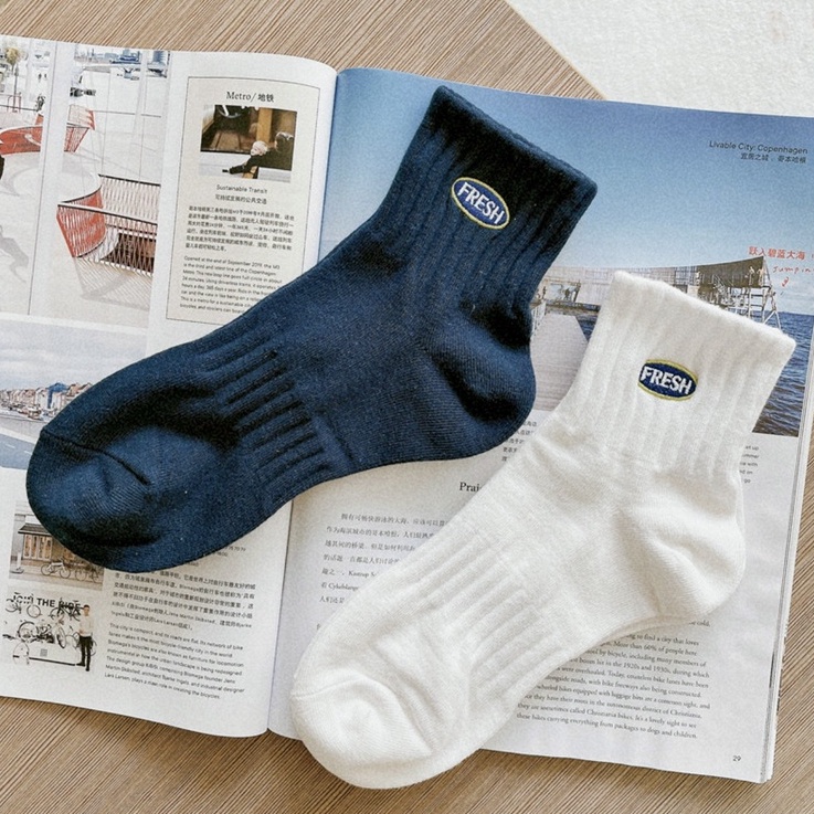 Tất nam nữ thêu FRESH đơn giản dễ phối đồ