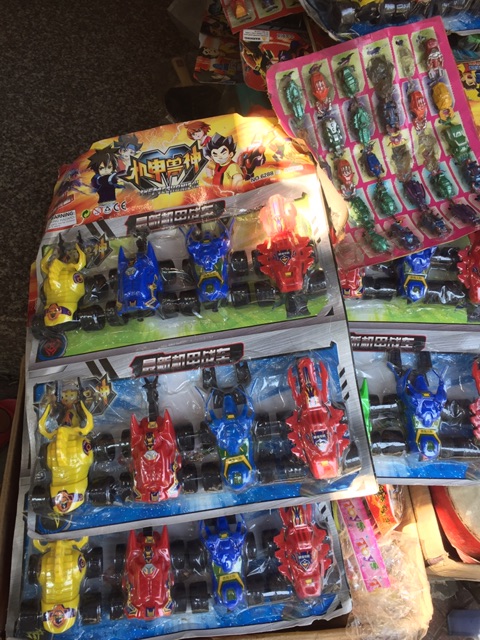 1 con chiến cơ siêu hàng rút cót