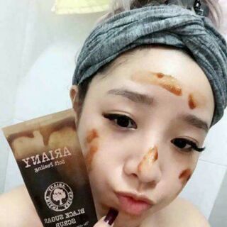 Tẩy tế bào chết đường đen