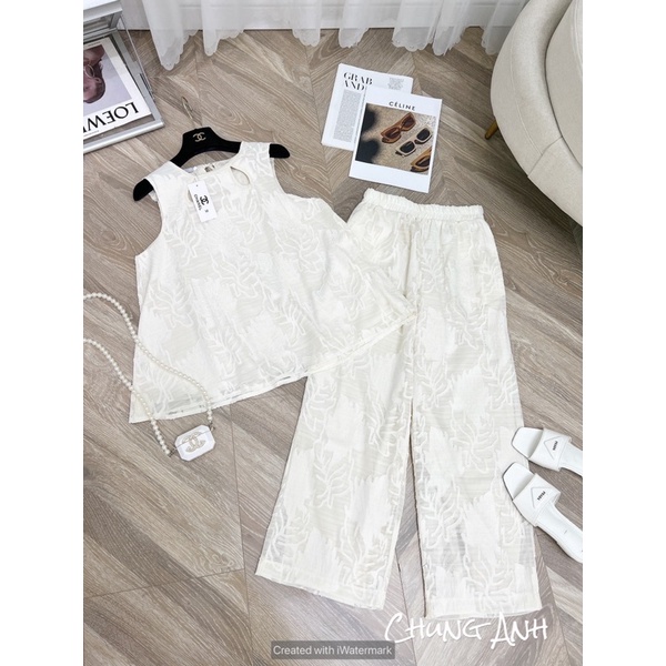 SALE Set bộ áo quần lá suông khoét cổ màu kem