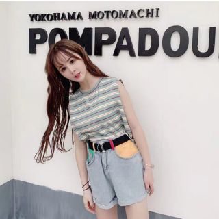 Tank top kẻ ngang