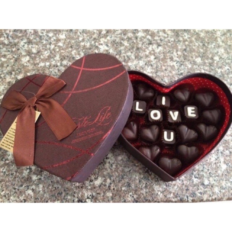 socola valentine nâu