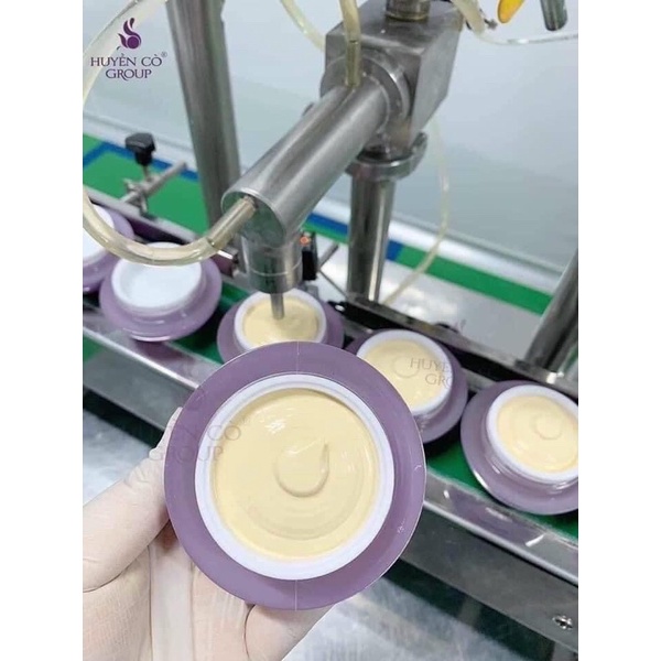 KEM FACE THẠCH CHÙM NGÂY HUYỀN CÒ