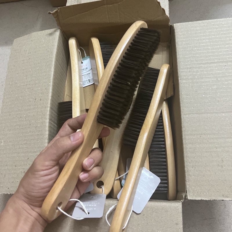Phủi Tóc Cán Gỗ Size Lớn Lông Mềm - Phủi Cực Sạch