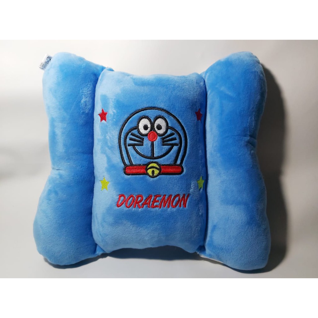 Doraemon Gối Tựa Tay Cầm Hình Doremon Đáng Yêu