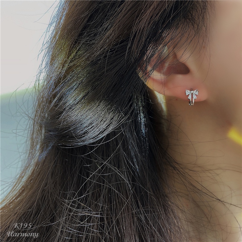 Khuyên tai tròn nữ bạc ý 925 mặt nơ mảnh đính đá nhỏ nhắn | HARMONY ACCESSORIES K195