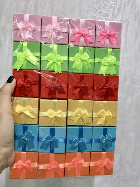 24 Hộp đựng nhẫn sơ ri đựng quà đựng nhẫn đựng trang sức  size 3,5x2,5cm (màu ngẫu nhiên) | BigBuy360 - bigbuy360.vn