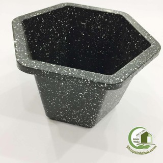 Chậu nhựa trồng cây giả đá màu đen hình lục giác