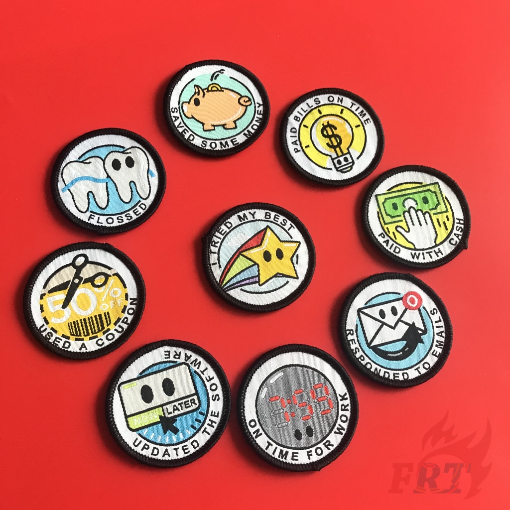 Set 1 / 3 Miếng Vá Ủi Quần Áo Hình Bàn Ủi 4.8cm