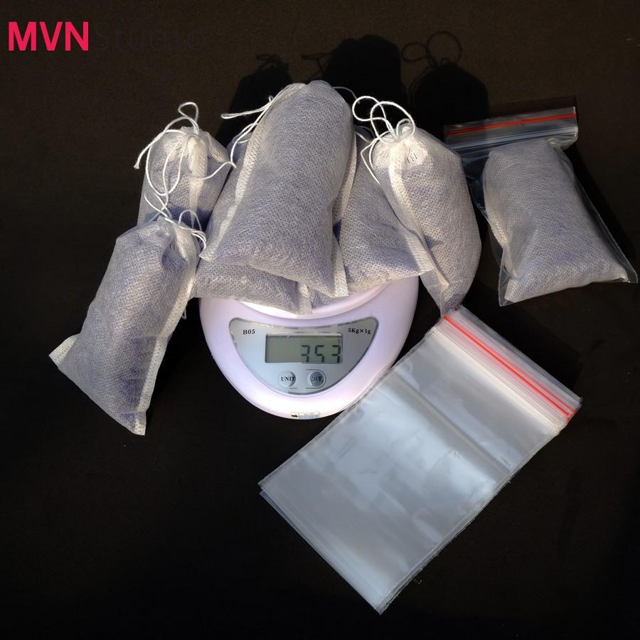 Gói 100g và 200g hạt chống ẩm, hạt hút ẩm màu xanh cho máy ảnh - MVN Studio