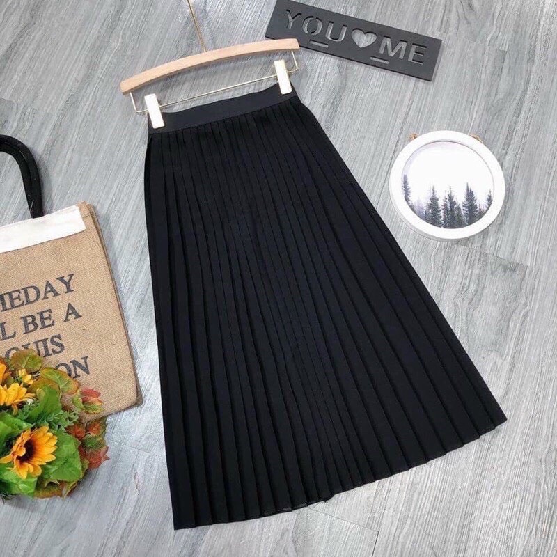 Chân váy xếp ly dài