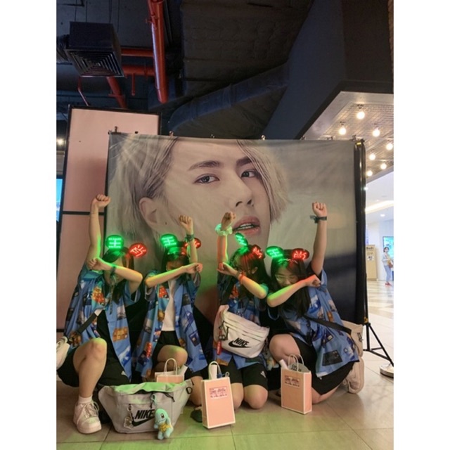 BỜM PHÁT SÁNG TIÊU CHIẾN - VƯƠNG NHẤT BÁC