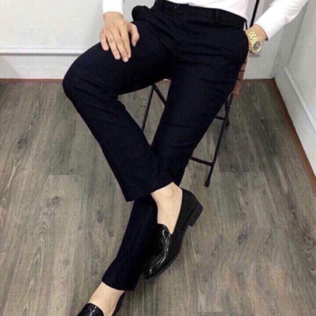 Quần âu màu đen