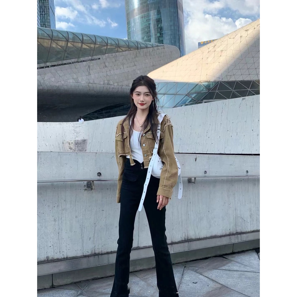 Áo Khoác Denim Ngắn Màu Trắng Phối Dây Xích Có Thể Tháo Rời Thời Trang Xuân Thu Cho Nữ