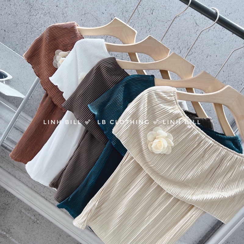 Xả hàng - Áo trễ vai nhăn bèo kèm hoa, Form nhỏ dưới 45kg AK7576 - NhiNhi Shop
