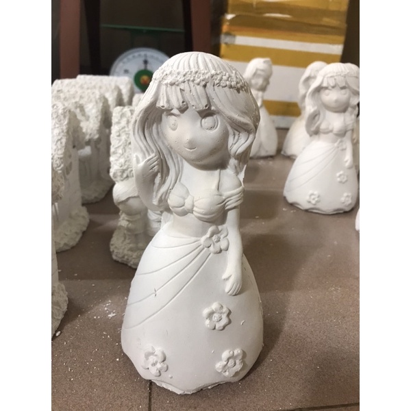 TƯỢNG TÔ MÀU CÔNG CHÚA CHO BÉ